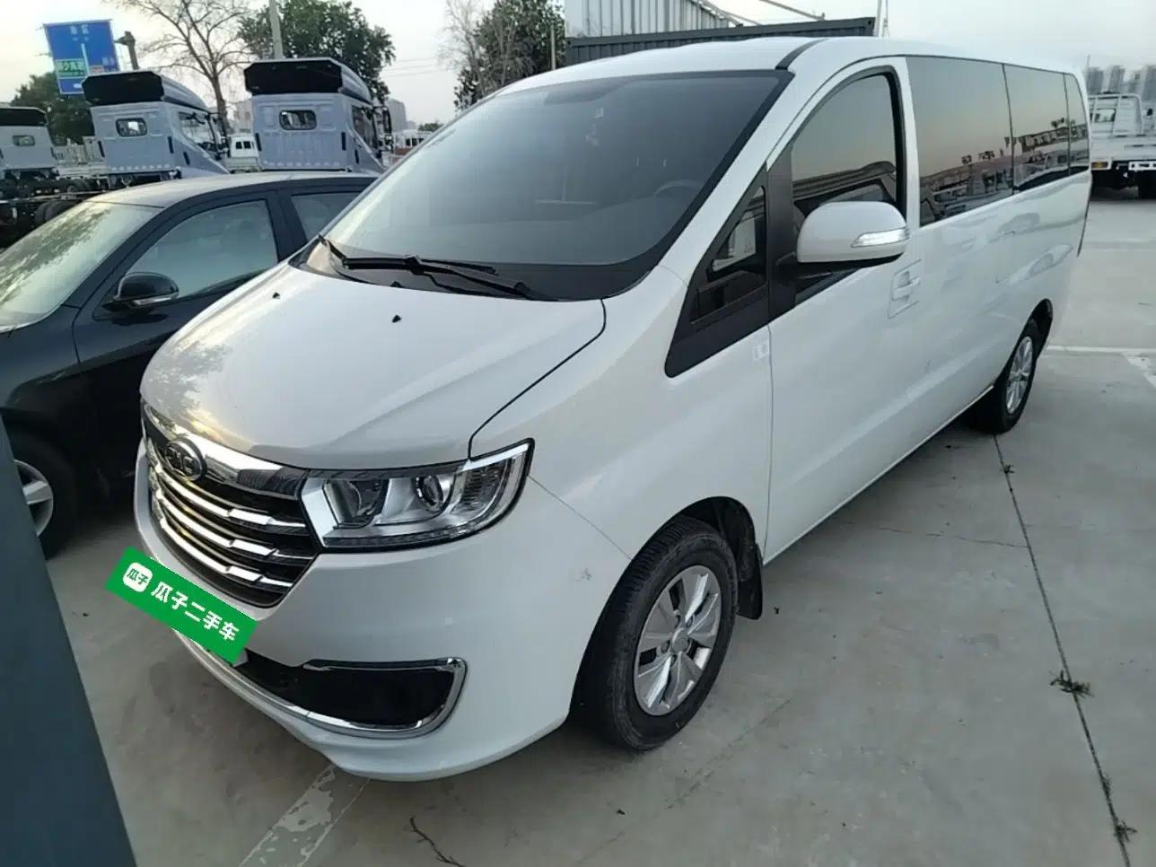 JAC Refine M3 2023 PLUS 1.5T 9-Seater Smart Connectivity Version — миниатюра 1