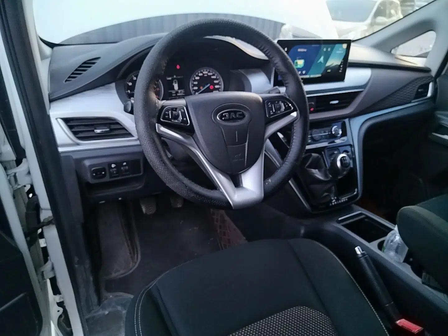 JAC Refine M3 2023 PLUS 1.5T 9-Seater Smart Connectivity Version — миниатюра 12