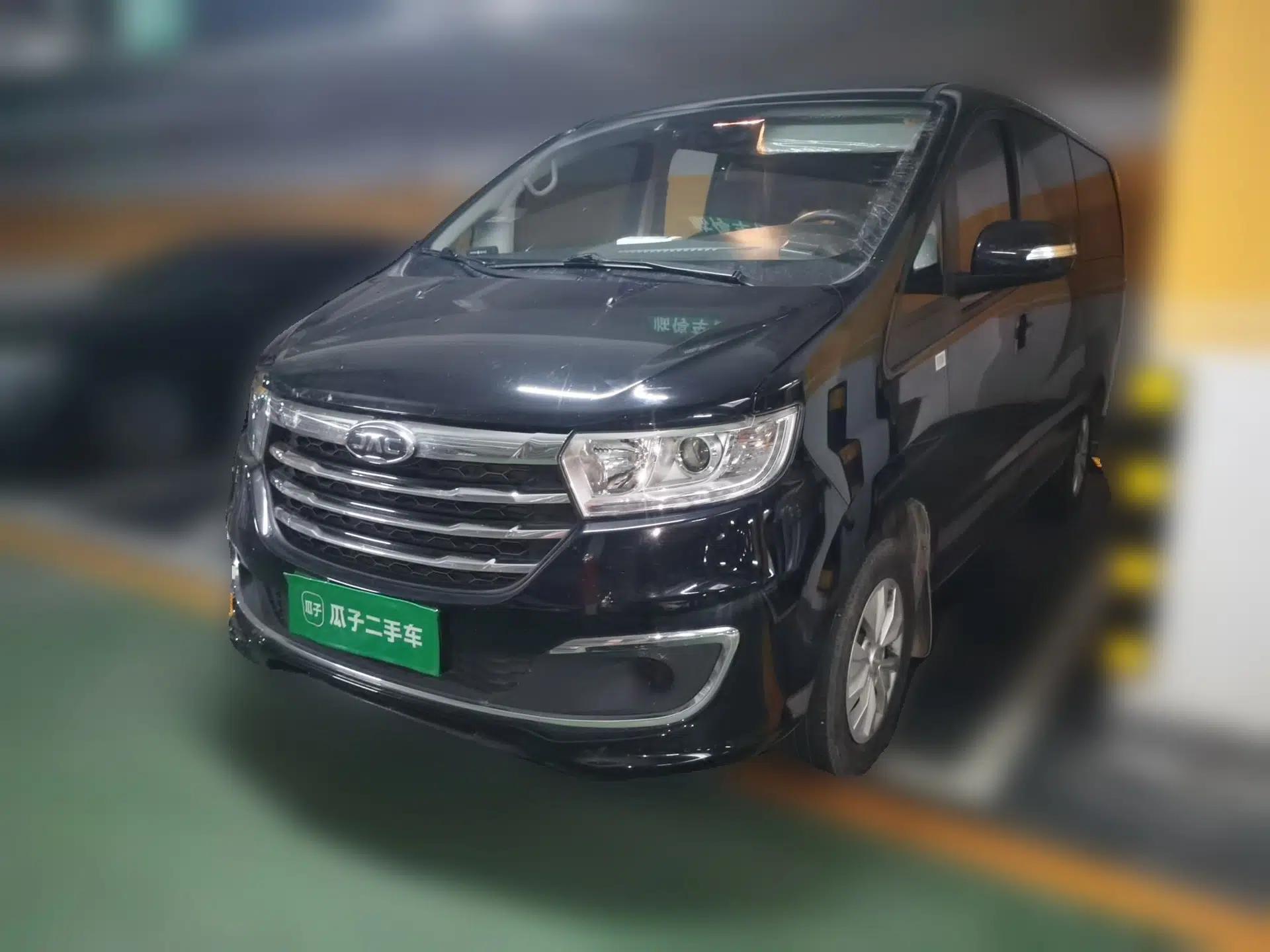 JAC Refine M3 2023 PLUS 1.5T 7/8-seat Comfort Edition — миниатюра 1