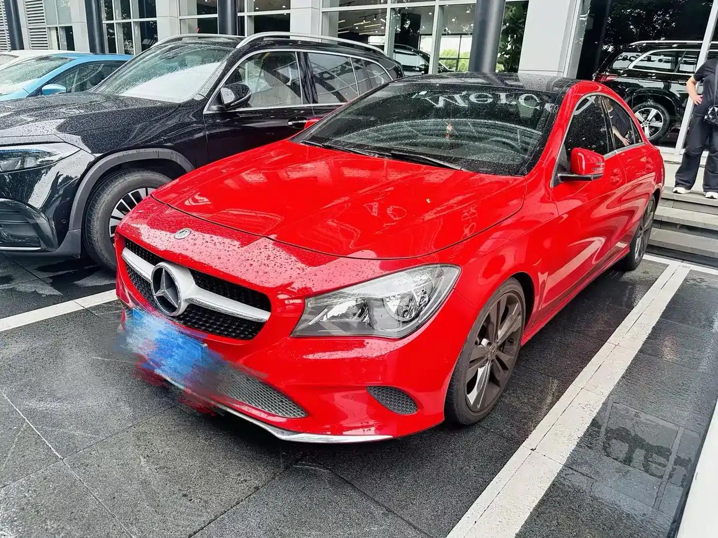 Imported Mercedes-Benz CLA 2017 CLA 200 Dynamic — миниатюра 1