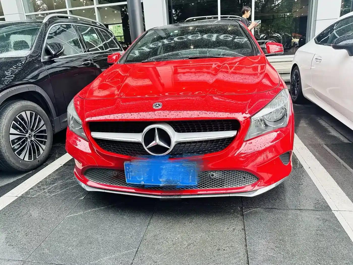 Imported Mercedes-Benz CLA 2017 CLA 200 Dynamic — миниатюра 2