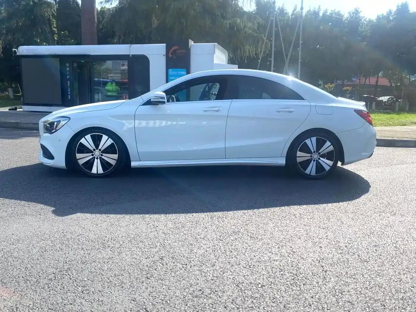 Imported Mercedes-Benz CLA 2017 CLA 200 Dynamic — миниатюра 10