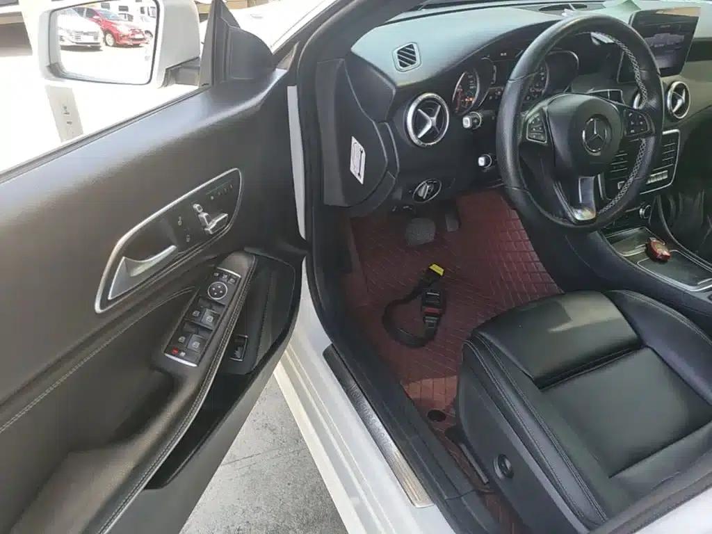 Mercedes-Benz CLA (Imported) 2018 CLA 200 Fashion Edition — миниатюра 16