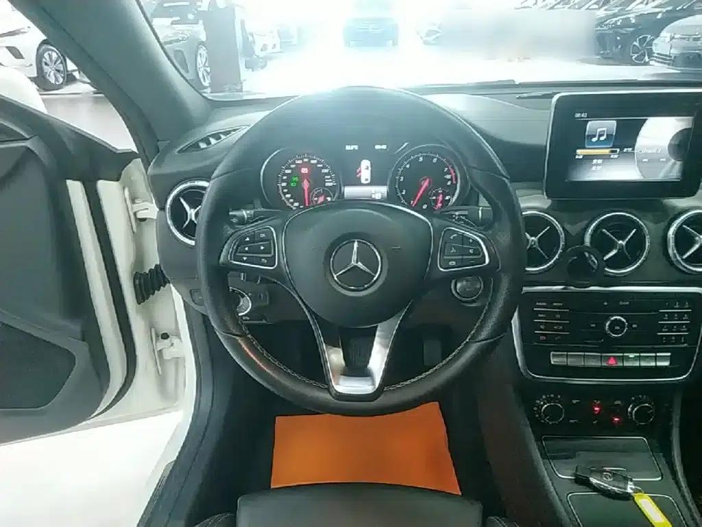 Mercedes-Benz CLA (Imported) 2016 Facelift CLA 200 Dynamic — миниатюра 11