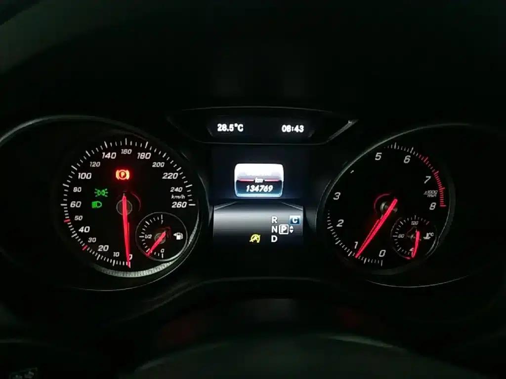Mercedes-Benz CLA (Imported) 2016 Facelift CLA 200 Dynamic — миниатюра 12