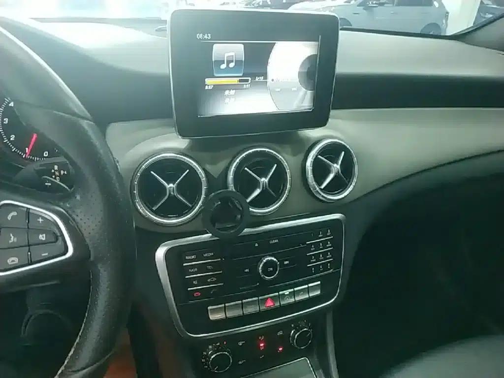 Mercedes-Benz CLA (Imported) 2016 Facelift CLA 200 Dynamic — миниатюра 13