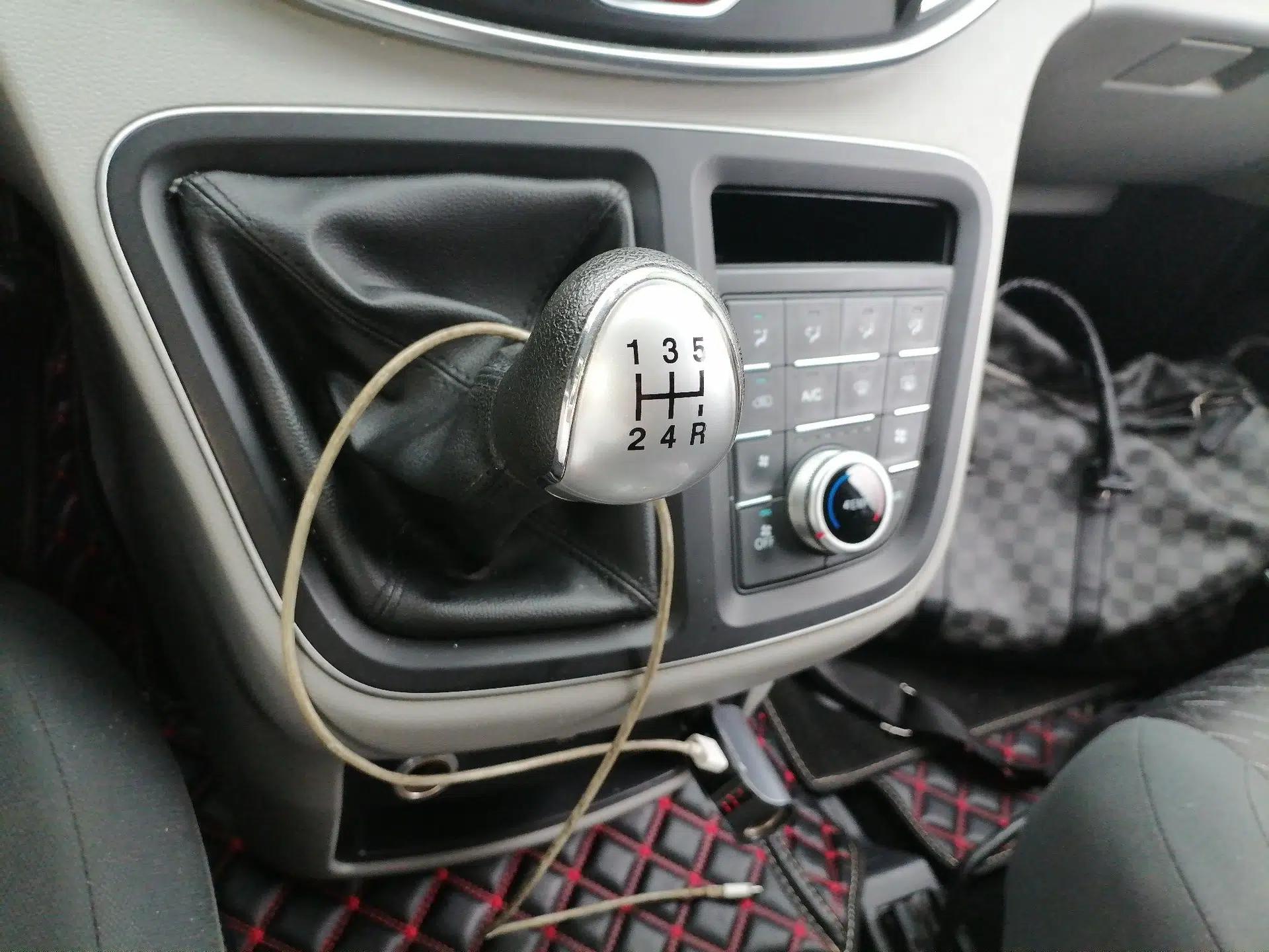 JAC Refine M4 2019 Joyful Series 2.0L Manual Comfort Model China VI Standard — миниатюра 11