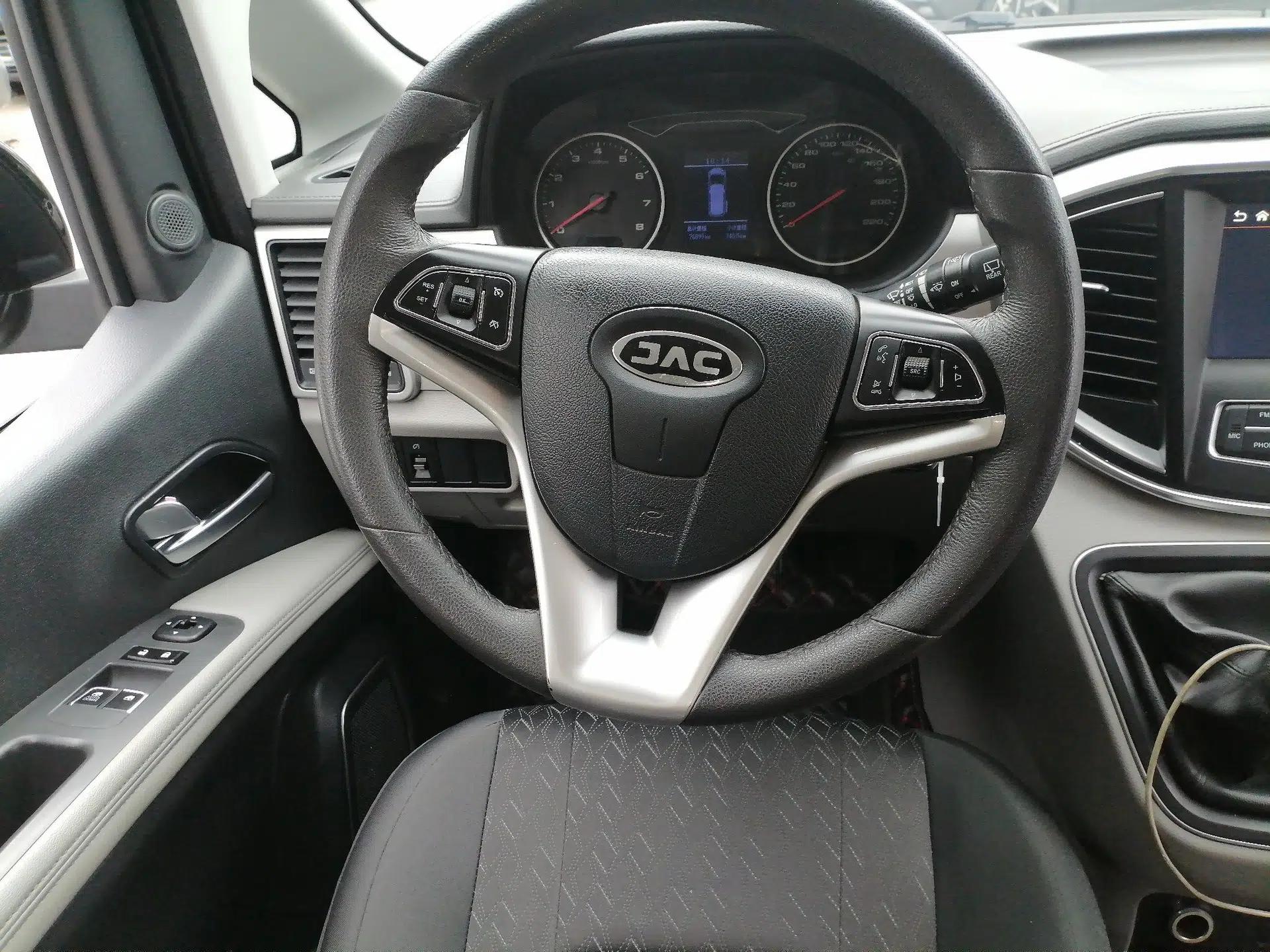 JAC Refine M4 2019 Joyful Series 2.0L Manual Comfort Model China VI Standard — миниатюра 7