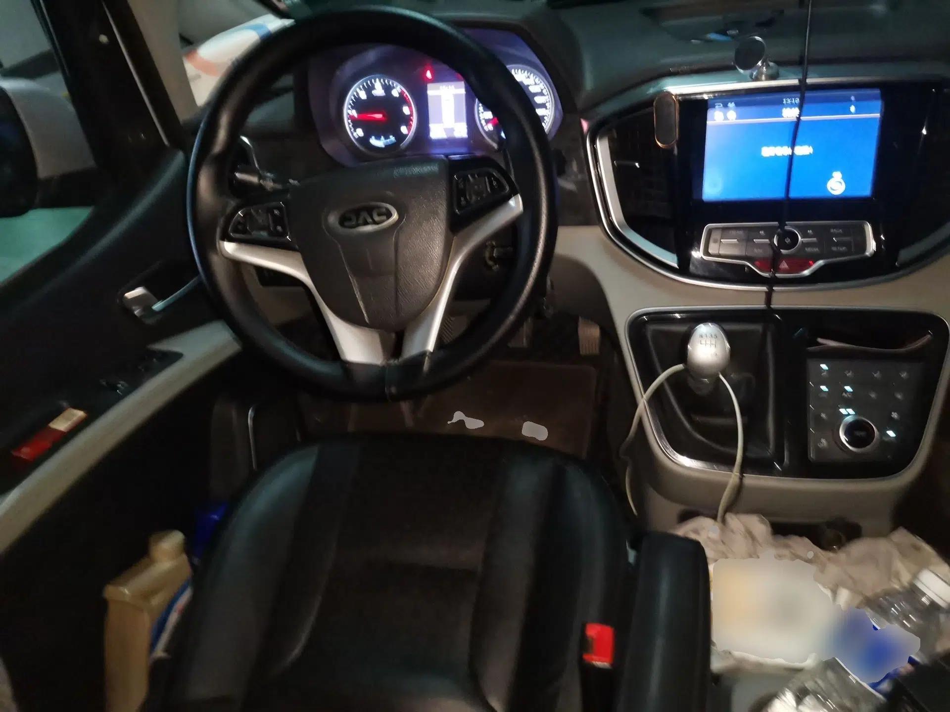 JAC Refine M4 2017 1.9T Diesel Manual Luxury Model — миниатюра 10