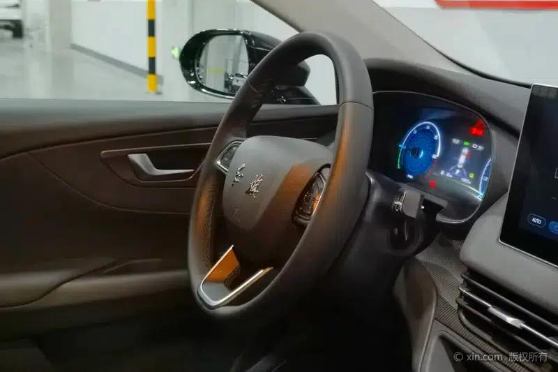 Hongqi E-QM5 2022 Model, 431km Charging Range Enjoy Edition, 5 Seats — миниатюра 16