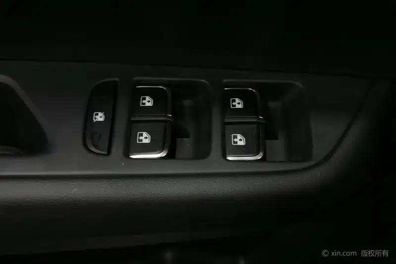 Hongqi E-QM5 2022 Model, 431km Charging Range Enjoy Edition, 5 Seats — миниатюра 22