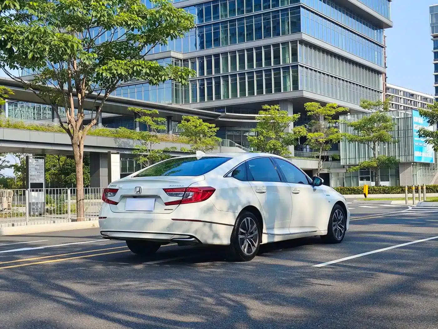 2018 Honda Accord Hybrid 2.0L Sport Edition (China VI Emission Standard) — миниатюра 6