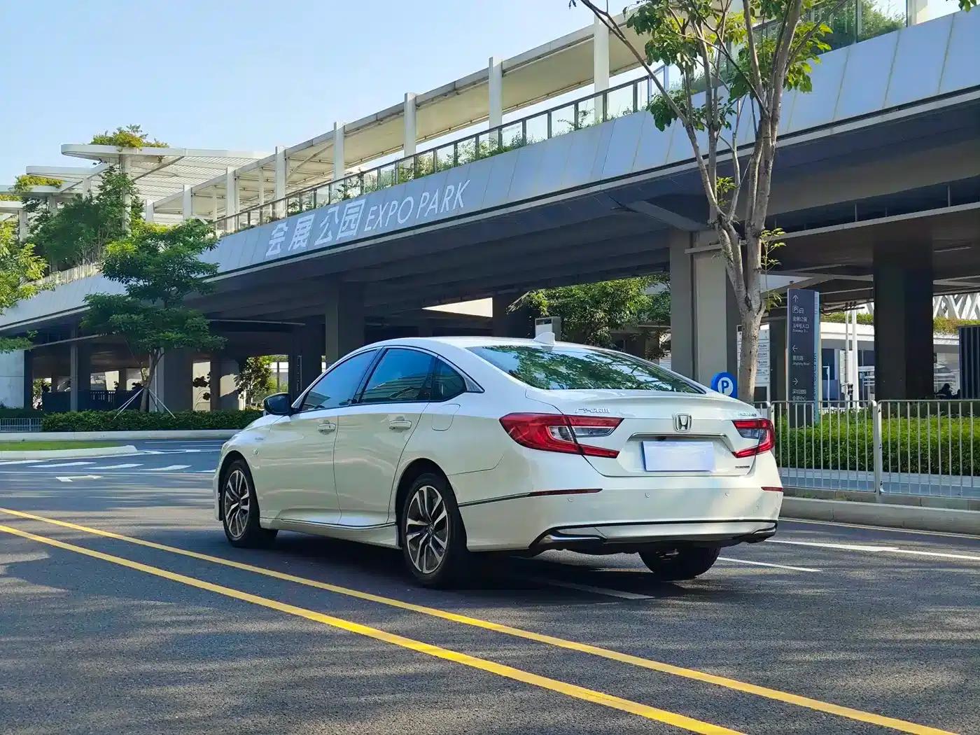 2018 Honda Accord Hybrid 2.0L Sport Edition (China VI Emission Standard) — миниатюра 7