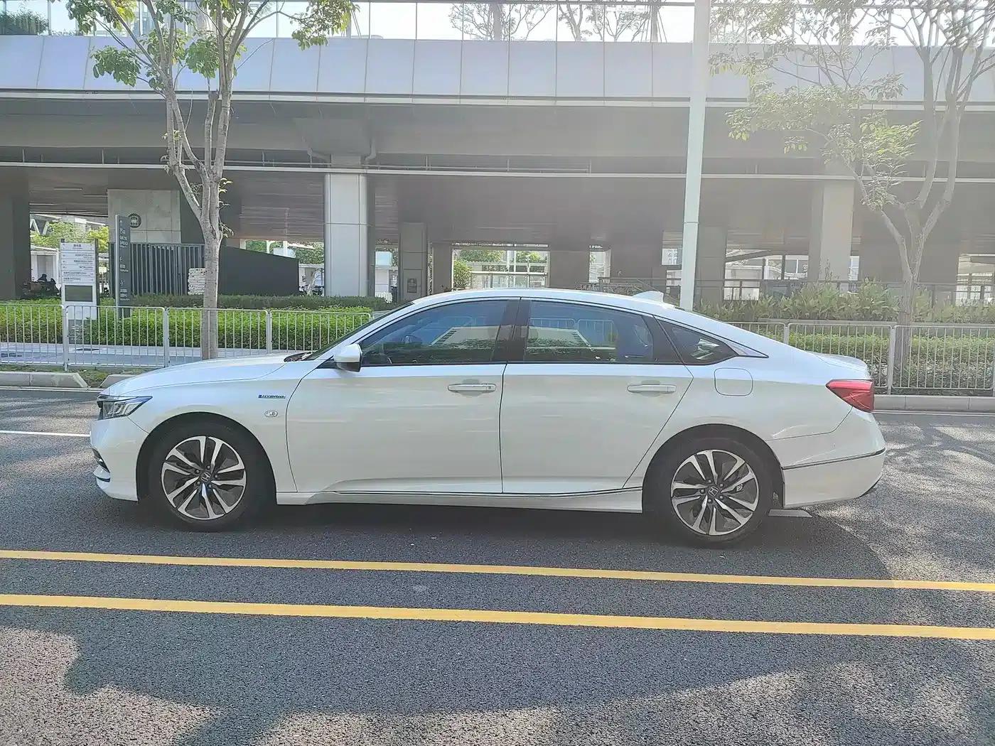 2018 Honda Accord Hybrid 2.0L Sport Edition (China VI Emission Standard) — миниатюра 8