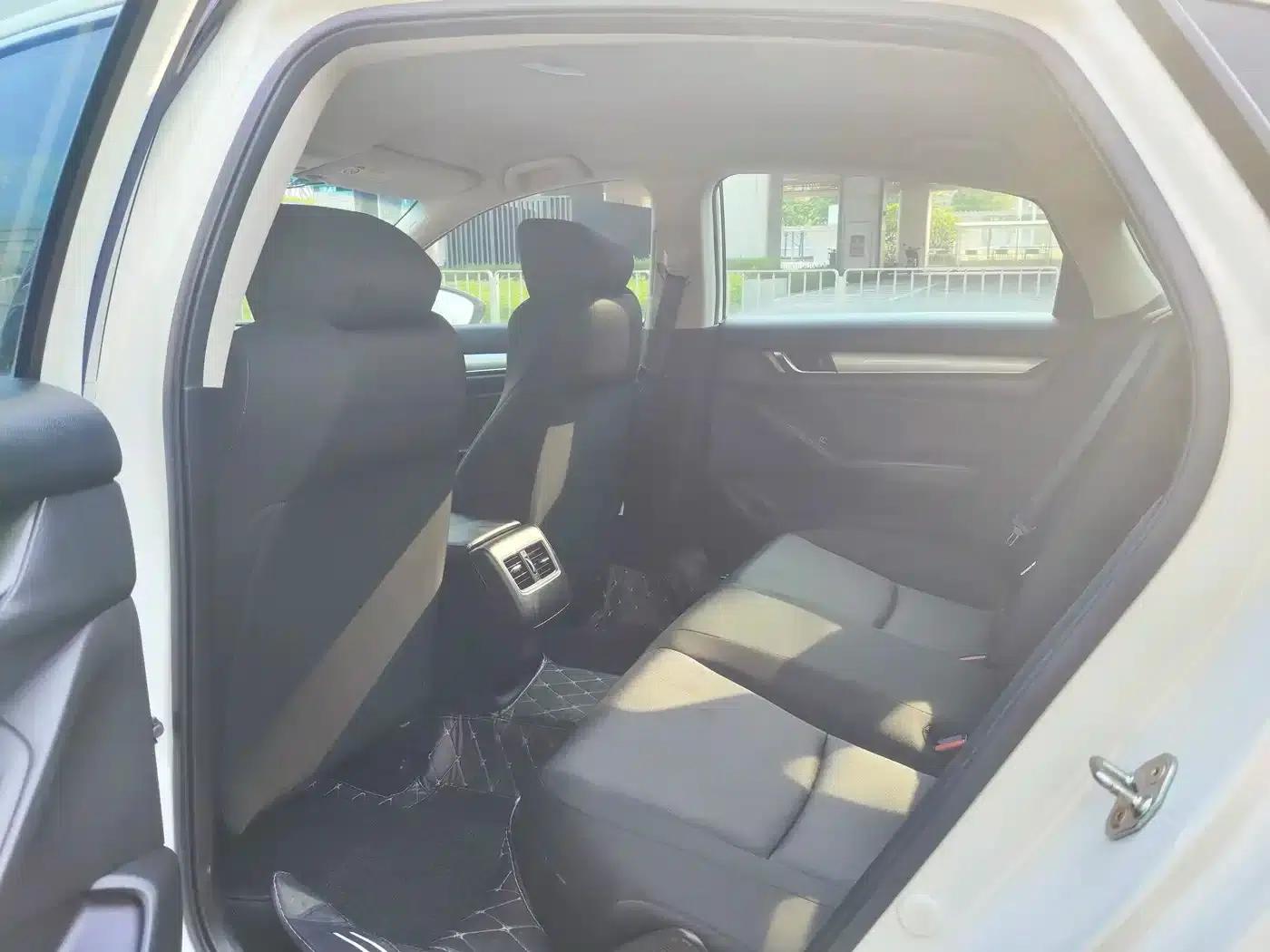 2018 Honda Accord Hybrid 2.0L Sport Edition (China VI Emission Standard) — миниатюра 10