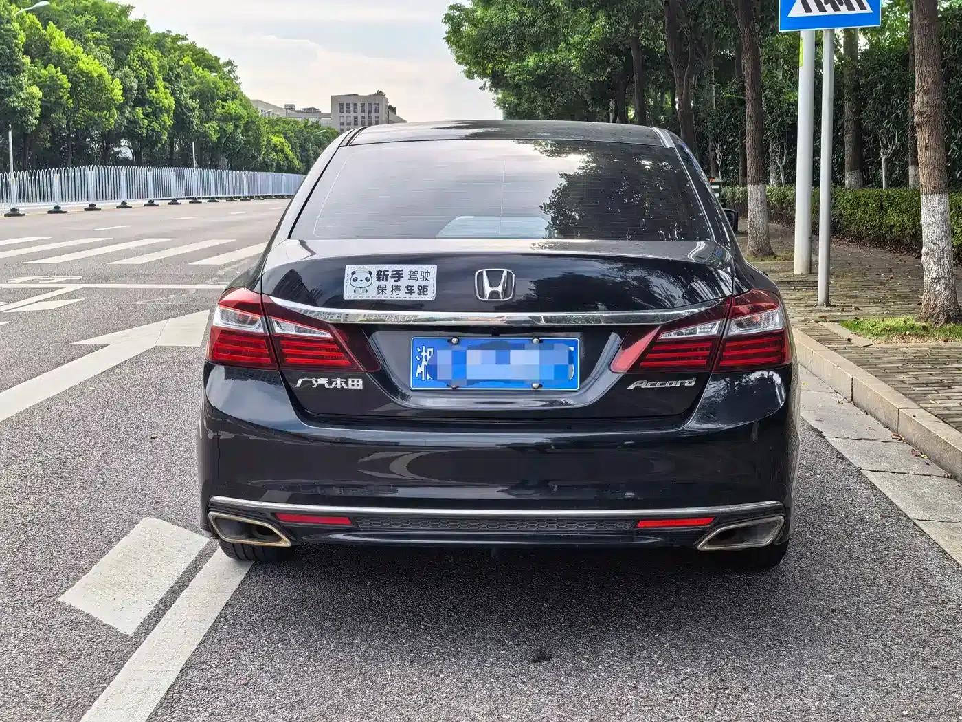 2016 Honda Accord 2.0L Comfort Edition — миниатюра 9