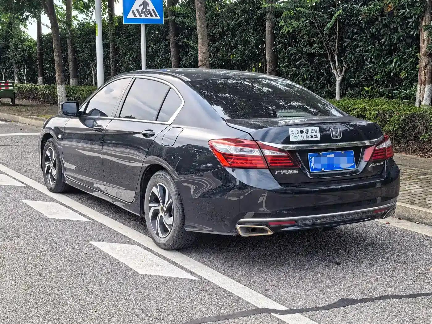 2016 Honda Accord 2.0L Comfort Edition — миниатюра 10