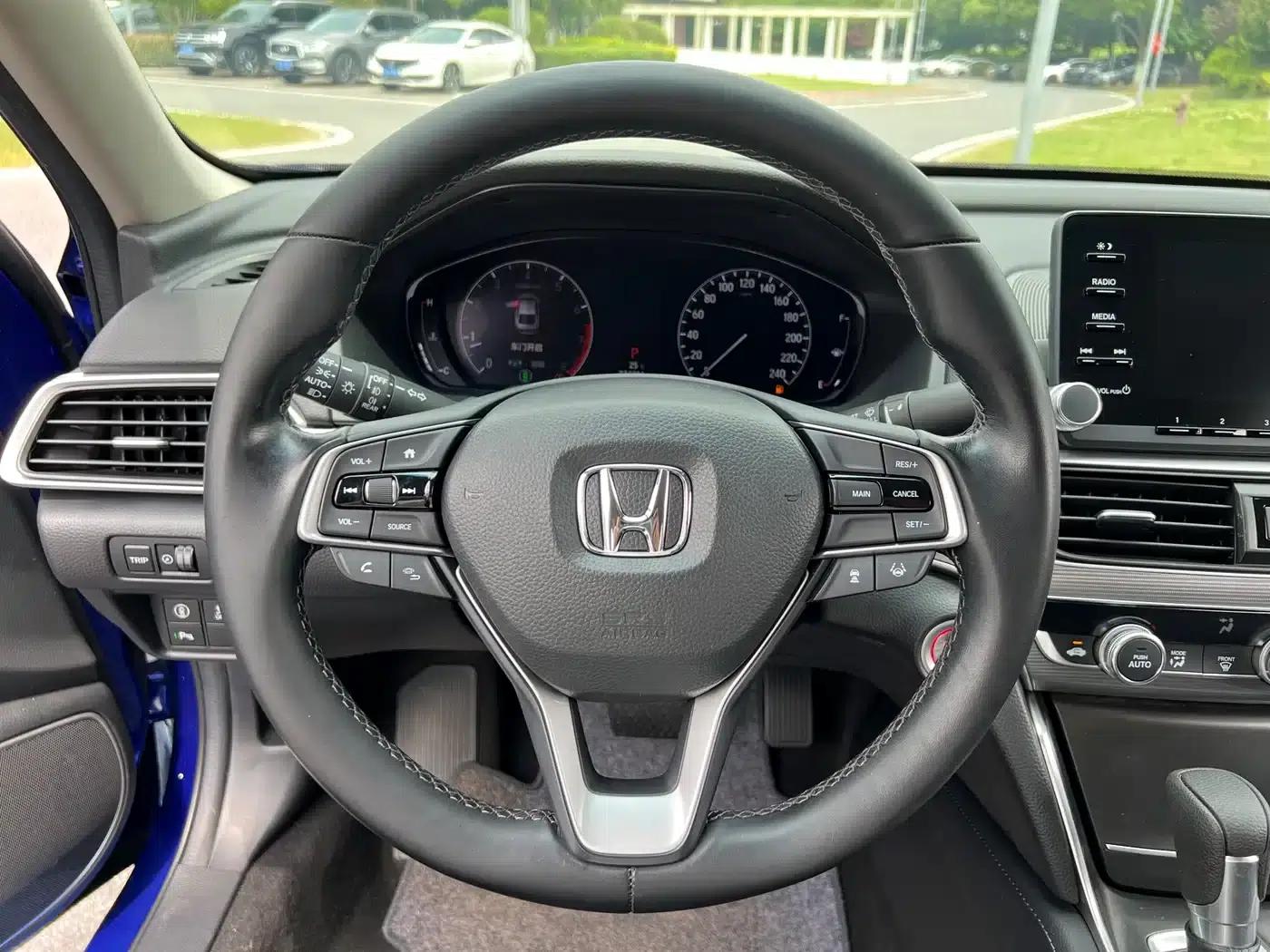 2018 Honda Accord 260TURBO Luxury Edition (China VI Emission Standard) — миниатюра 13