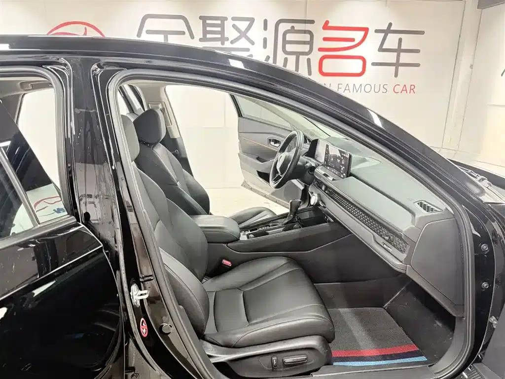 2024 Honda Accord 260TURBO Luxury Edition — миниатюра 16
