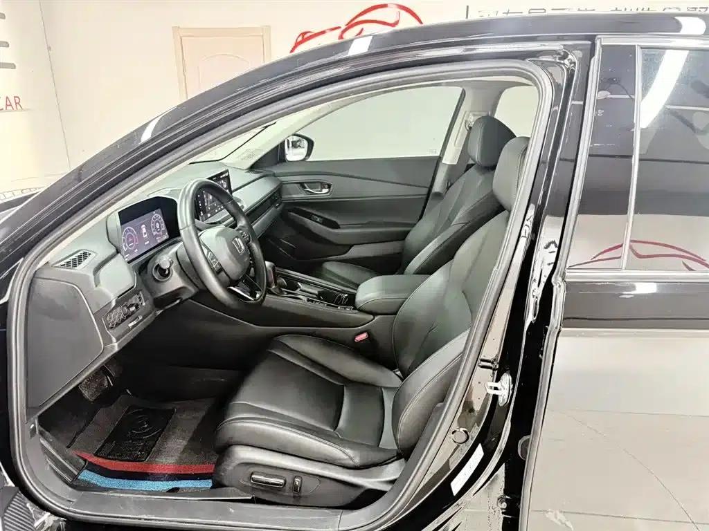 2024 Honda Accord 260TURBO Luxury Edition — миниатюра 7