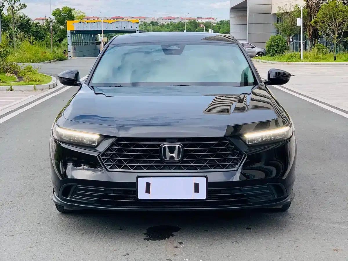 2024 Honda Accord 260TURBO Luxury Edition — миниатюра 2