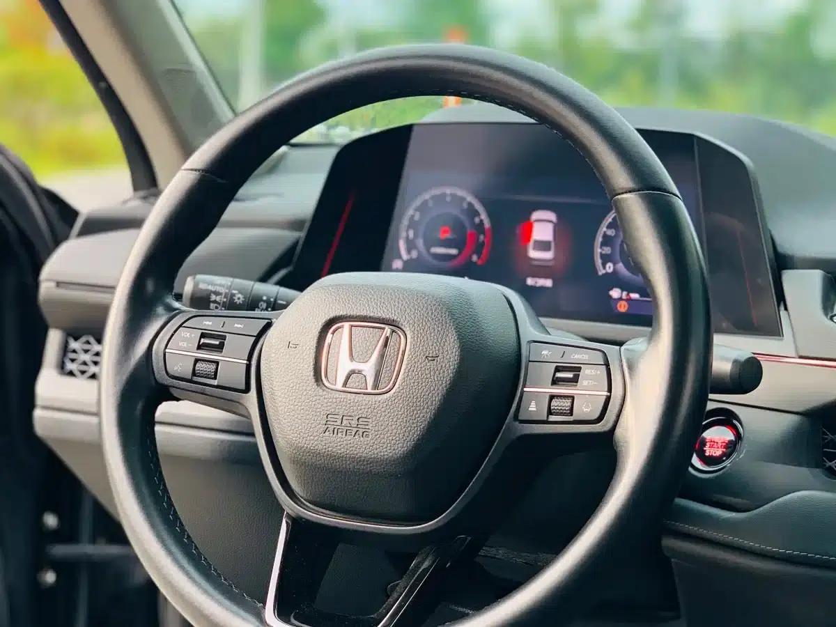2024 Honda Accord 260TURBO Luxury Edition — миниатюра 21