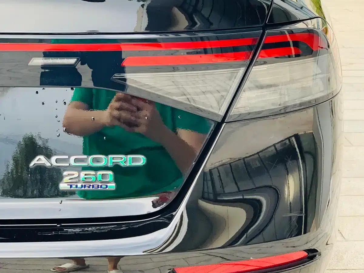 2024 Honda Accord 260TURBO Luxury Edition — миниатюра 24