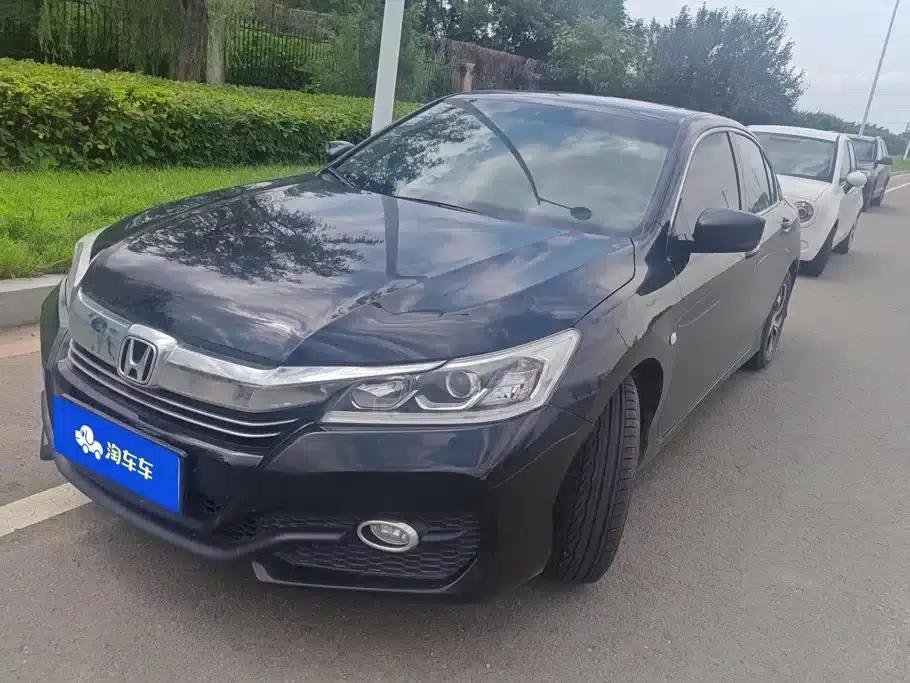 2016 Honda Accord 2.0L Comfort Edition — миниатюра 1