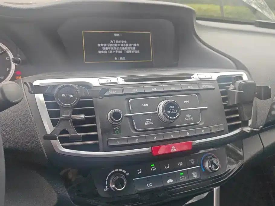 2016 Honda Accord 2.0L Comfort Edition — миниатюра 13