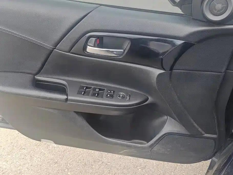 2016 Honda Accord 2.0L Comfort Edition — миниатюра 7