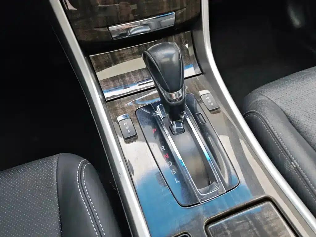2014 Honda Accord 2.4L EXN Luxury Navigation Edition — миниатюра 13