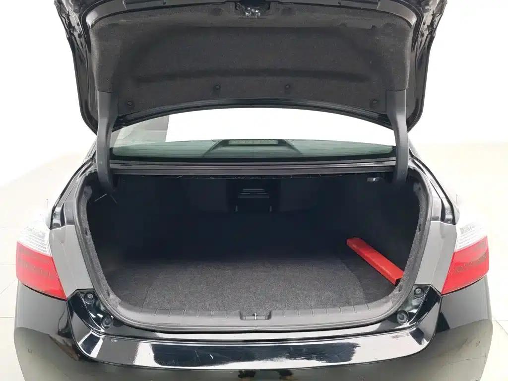 2014 Honda Accord 2.4L EXN Luxury Navigation Edition — миниатюра 16