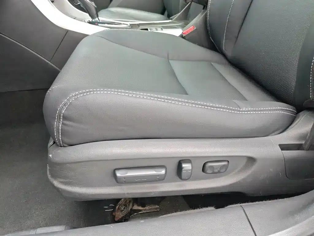 2014 Honda Accord 2.4L EXN Luxury Navigation Edition — миниатюра 20