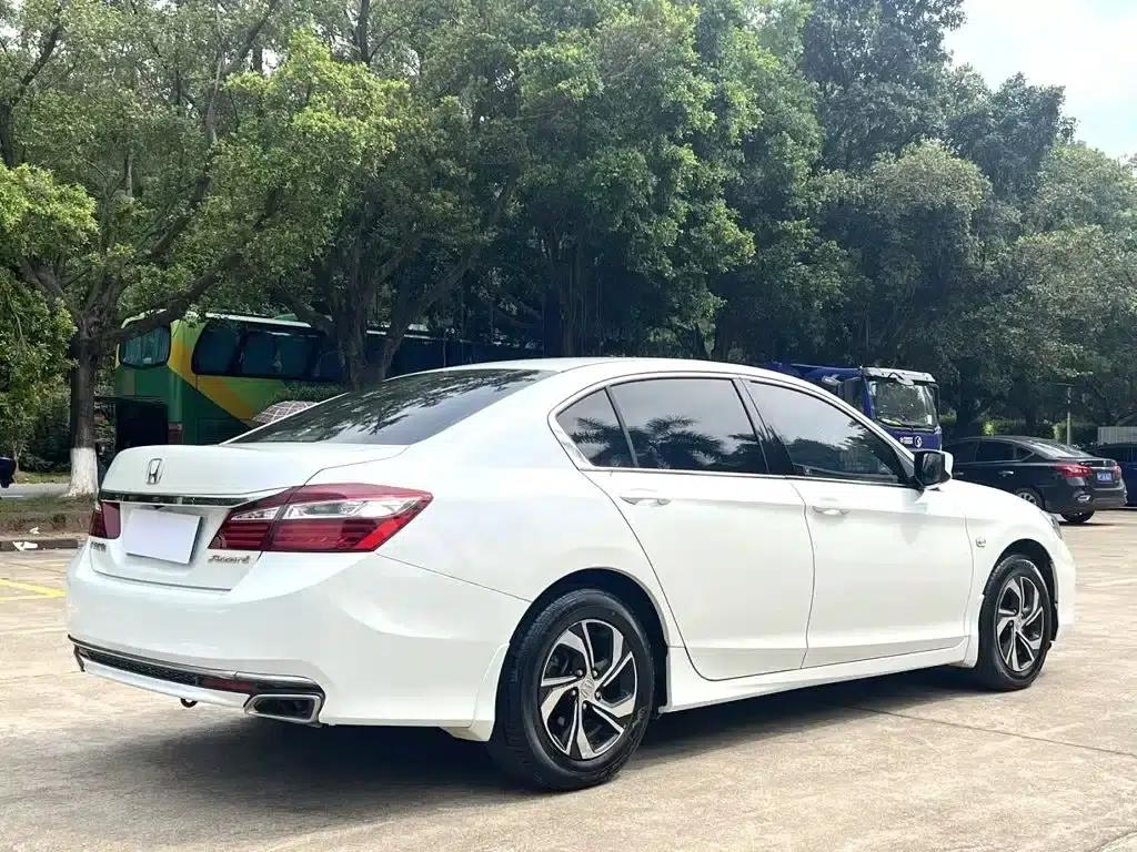 2016 Honda Accord 2.0L Comfort Edition — миниатюра 7