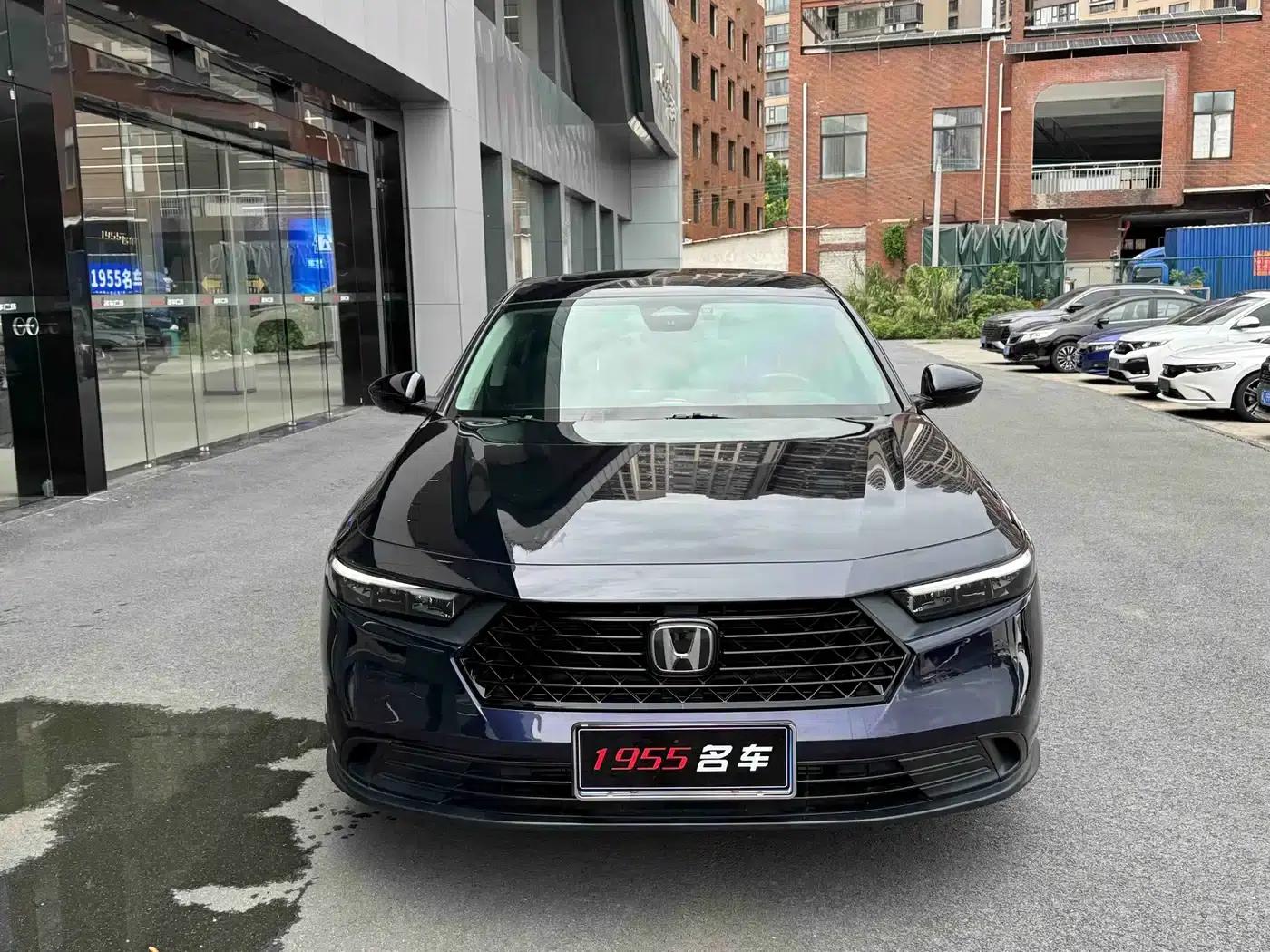 2024 Honda Accord 260TURBO Luxury Edition — миниатюра 2