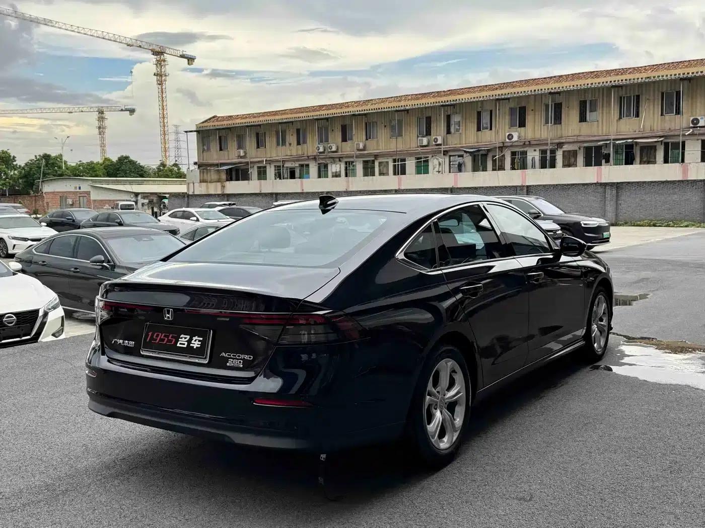 2024 Honda Accord 260TURBO Luxury Edition — миниатюра 9