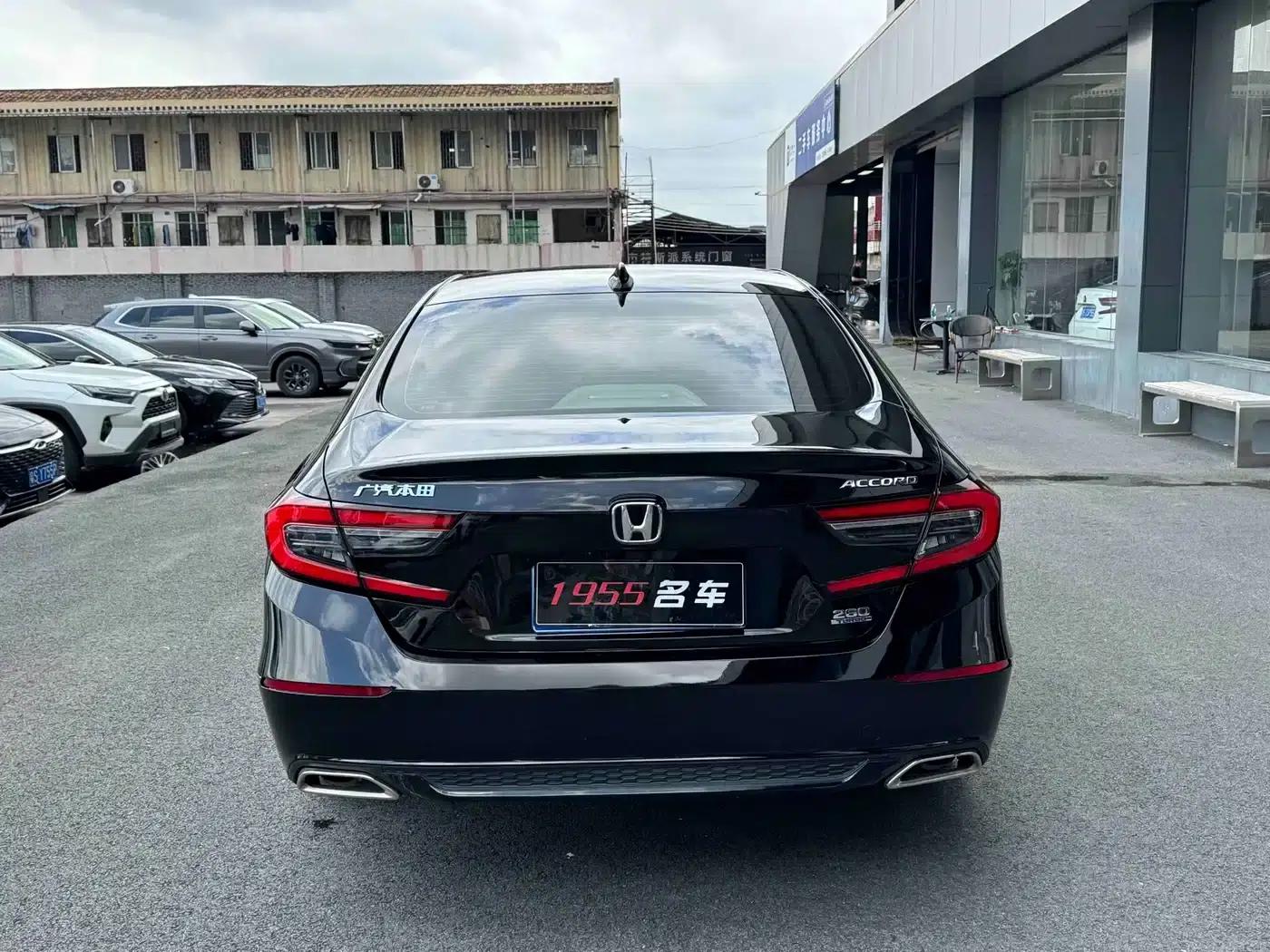 2022 Honda Accord 260TURBO Luxury Edition — миниатюра 8