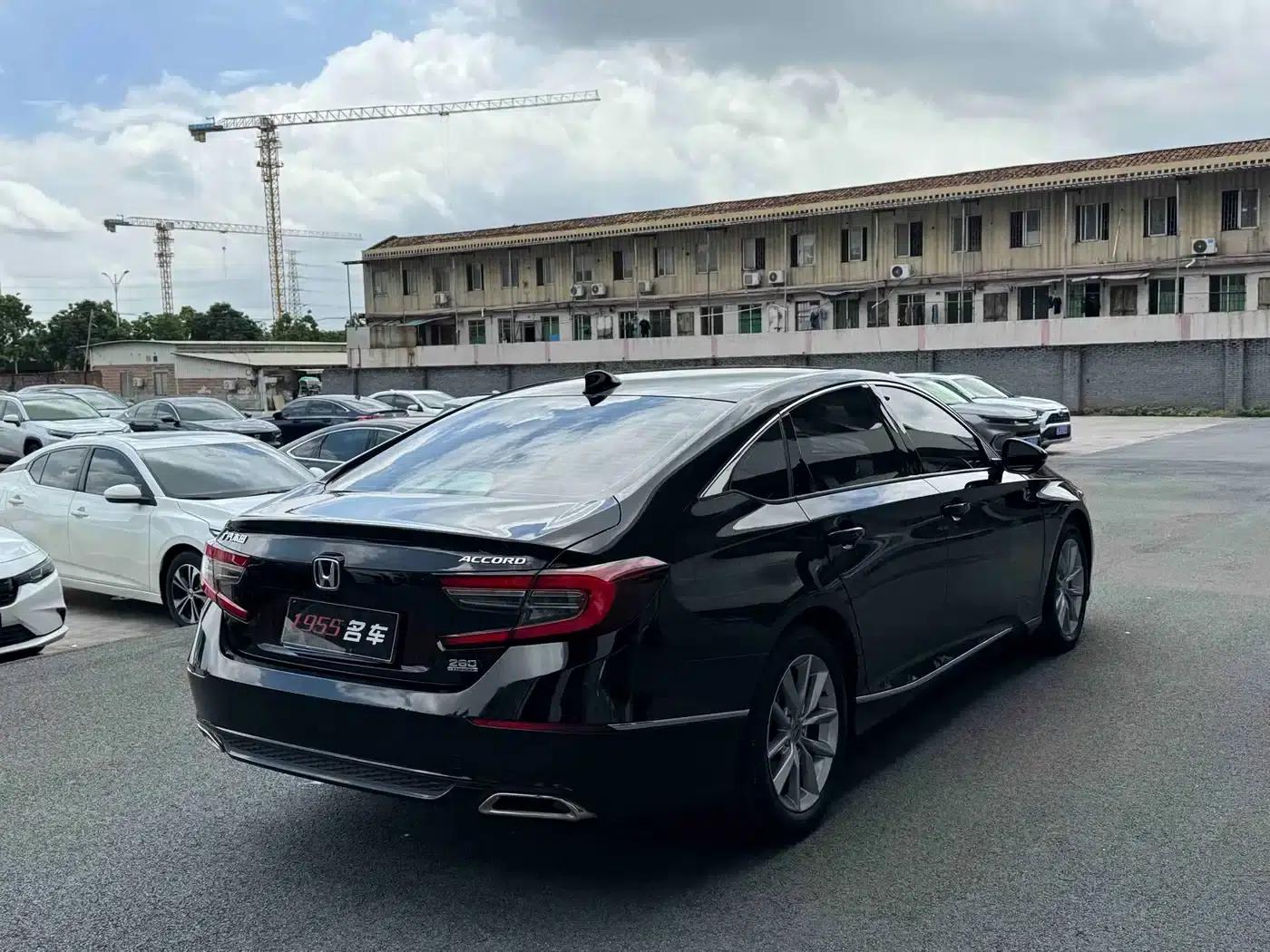 2022 Honda Accord 260TURBO Luxury Edition — миниатюра 9