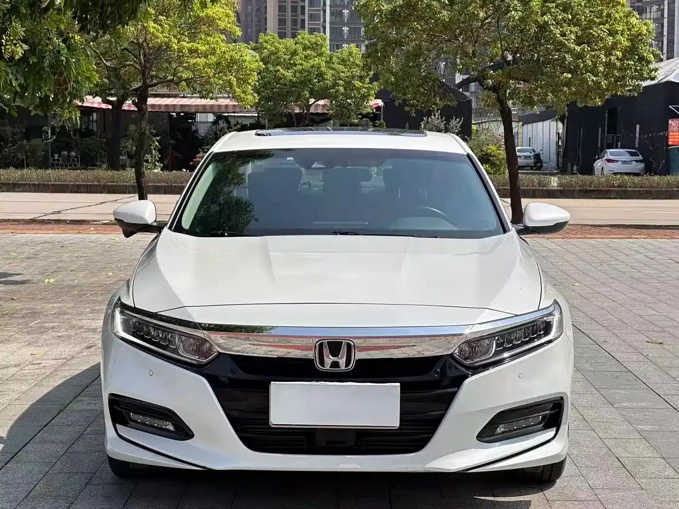 2018 Honda Accord 260TURBO Luxury Edition (China VI Emission Standard) — миниатюра 2