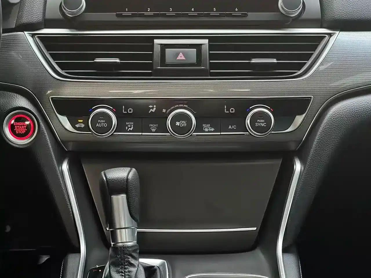 2018 Honda Accord 260TURBO Luxury Edition (China VI Emission Standard) — миниатюра 11