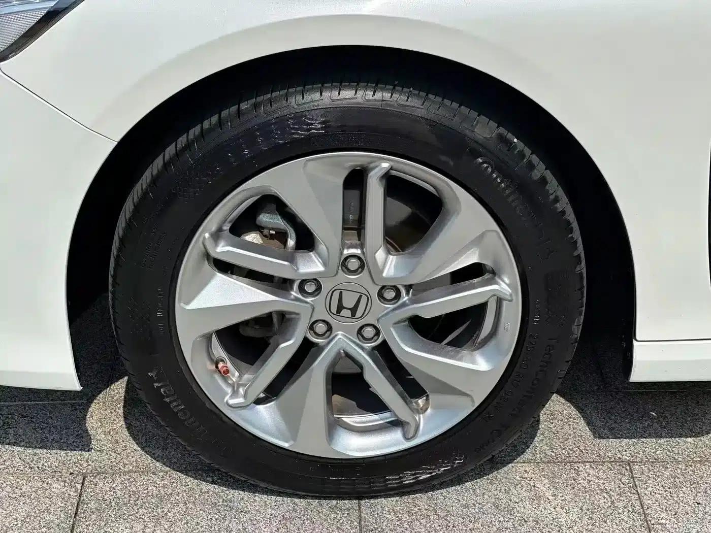 2018 Honda Accord 260TURBO Luxury Edition (China VI Emission Standard) — миниатюра 16