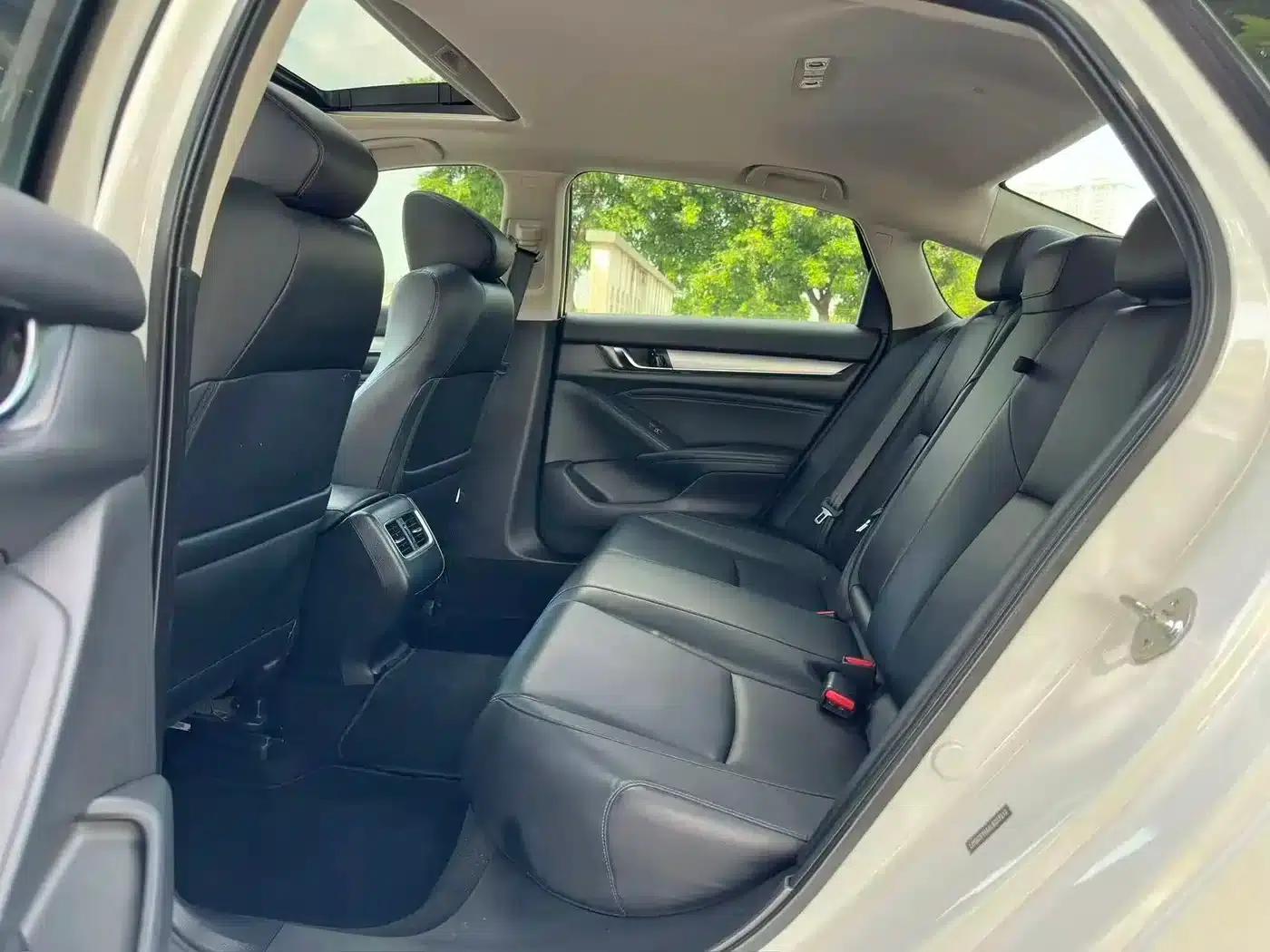 2018 Honda Accord 260TURBO Luxury Edition (China VI Emission Standard) — миниатюра 6