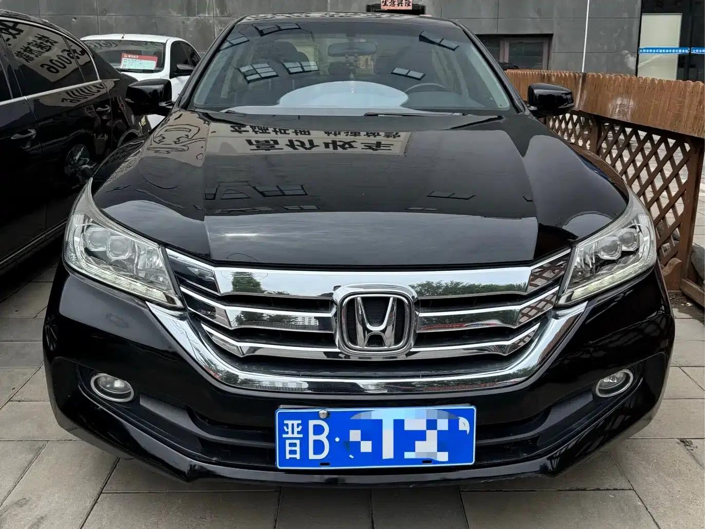 2014 Honda Accord 2.4L EX Luxury Edition — миниатюра 2