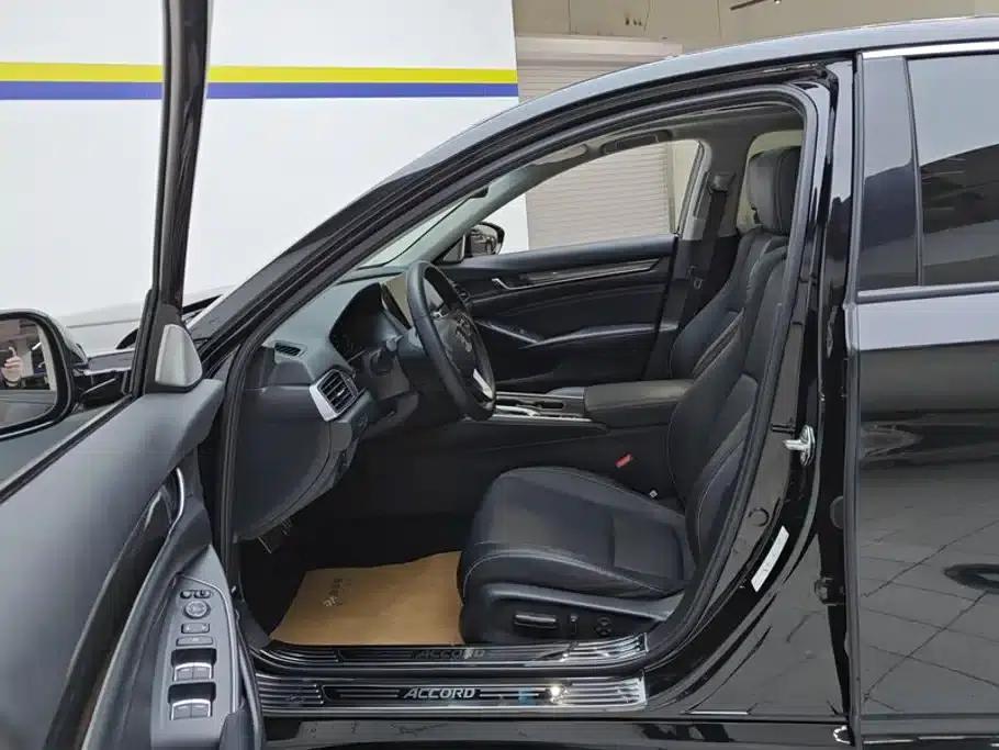 Accord 2022 260TURBO Phantom Night Premium Edition — миниатюра 9