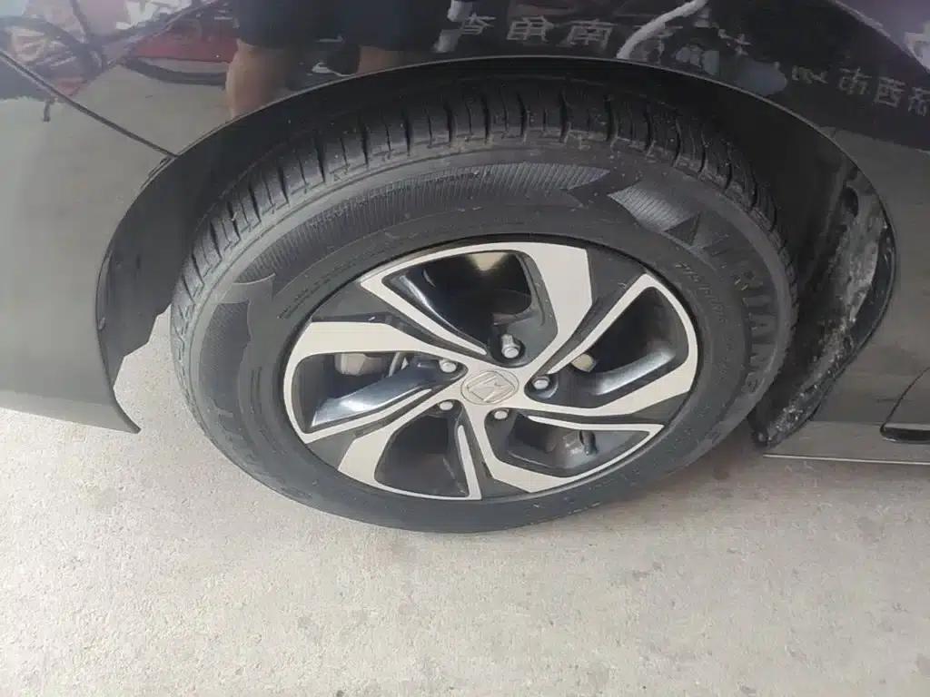 Accord 2016 2.0L Elite Edition — миниатюра 23