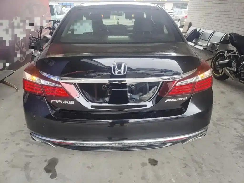 Accord 2016 2.0L Elite Edition — миниатюра 6