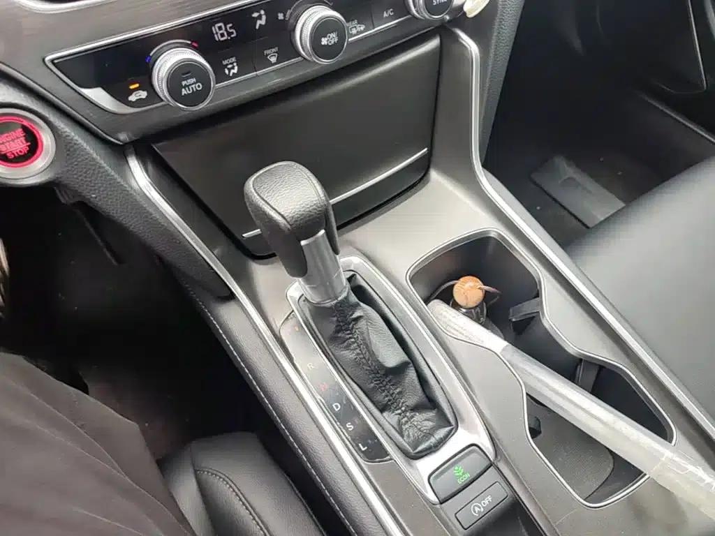 2018 Honda Accord 260TURBO Luxury Edition (China VI Emission Standard) — миниатюра 14