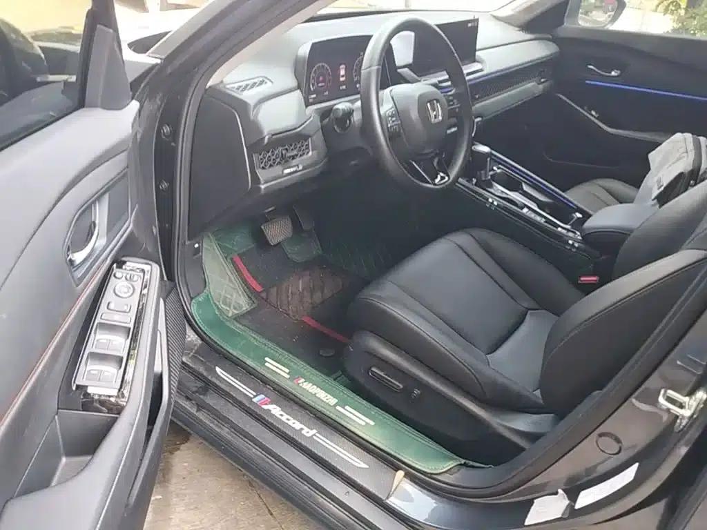 2024 Honda Accord 260TURBO Luxury Edition — миниатюра 16