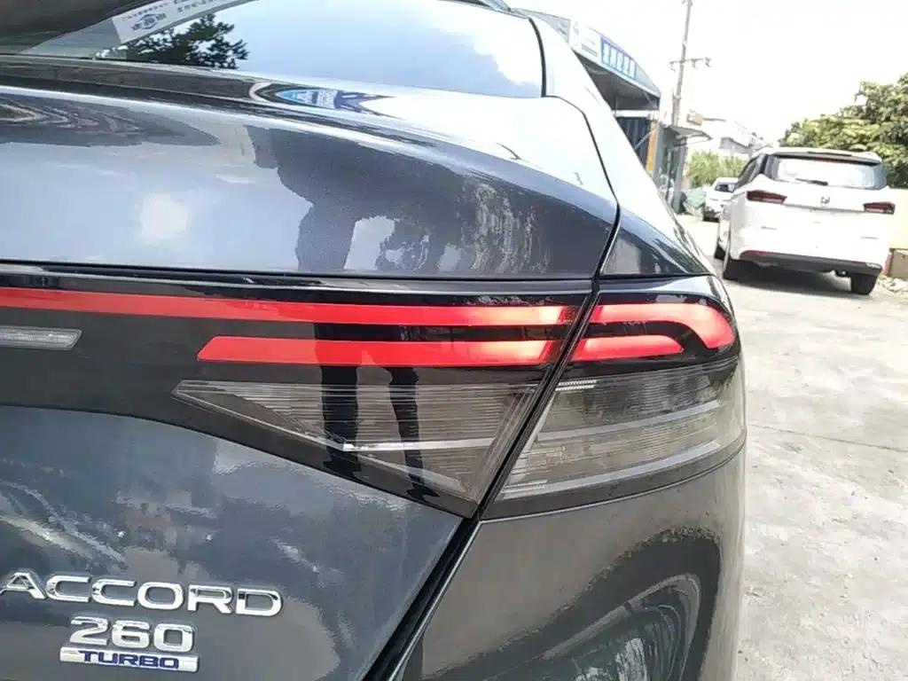 2024 Honda Accord 260TURBO Luxury Edition — миниатюра 8