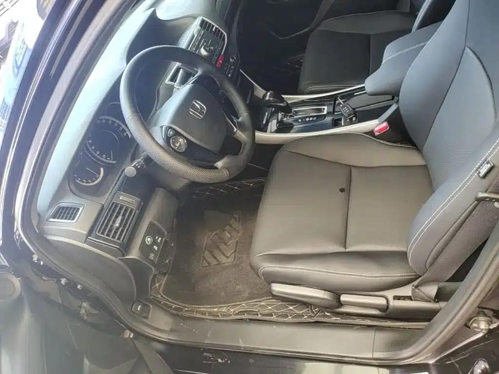2016 Honda Accord 2.0L Comfort Edition — миниатюра 15